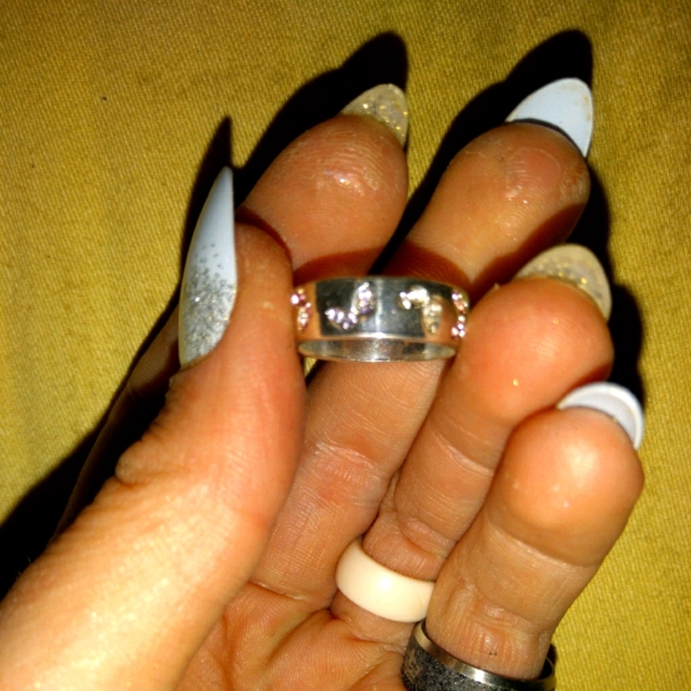 Butterfly band